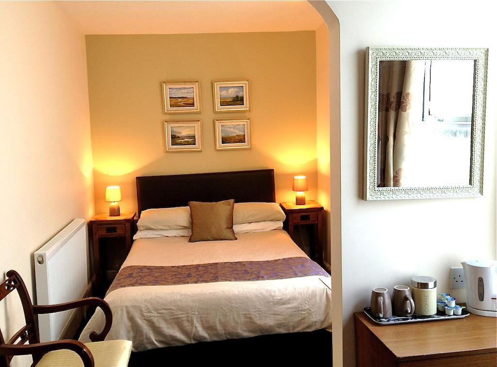 Melrose Guest House Дуглас Номер фото