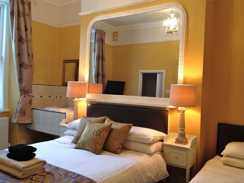 Melrose Guest House Дуглас Экстерьер фото